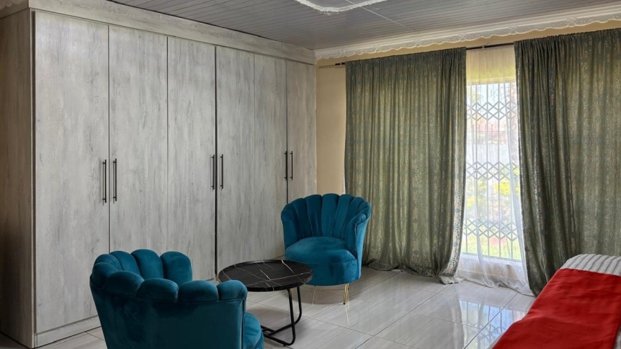 7 Bedroom Property for Sale in Mogwase Unit 4 North West